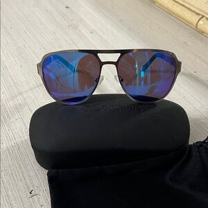 Sean John Men's Sunglasses with Blue Mirrored Lenses. **CASE IS COLUMBIA**